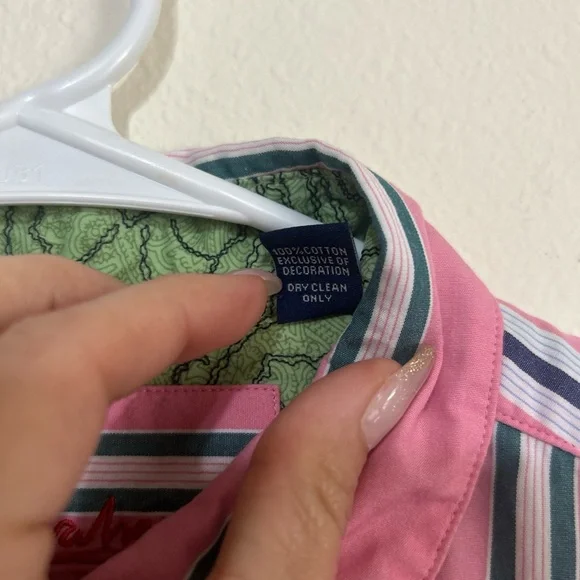 Robert Graham Pink Striped Sleeveless Button Down Shirt Size 6 - Picture 3 of 8